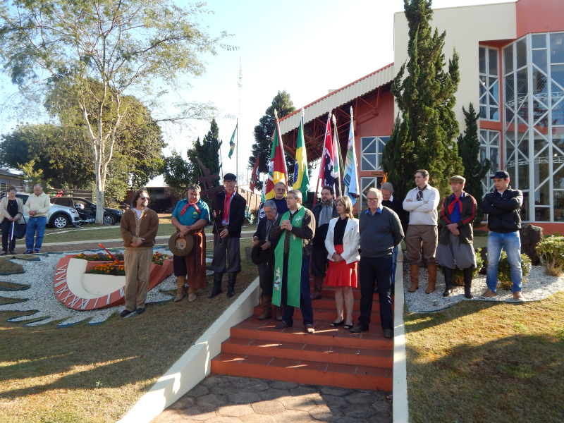 1ªTRILHA DA INTEGRAÇÃO JESUÍTICA-GUARANI E 8ª CAVALGADA NHEÇUANA 